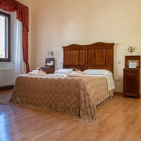 Casa Senatore דירה Capestrano